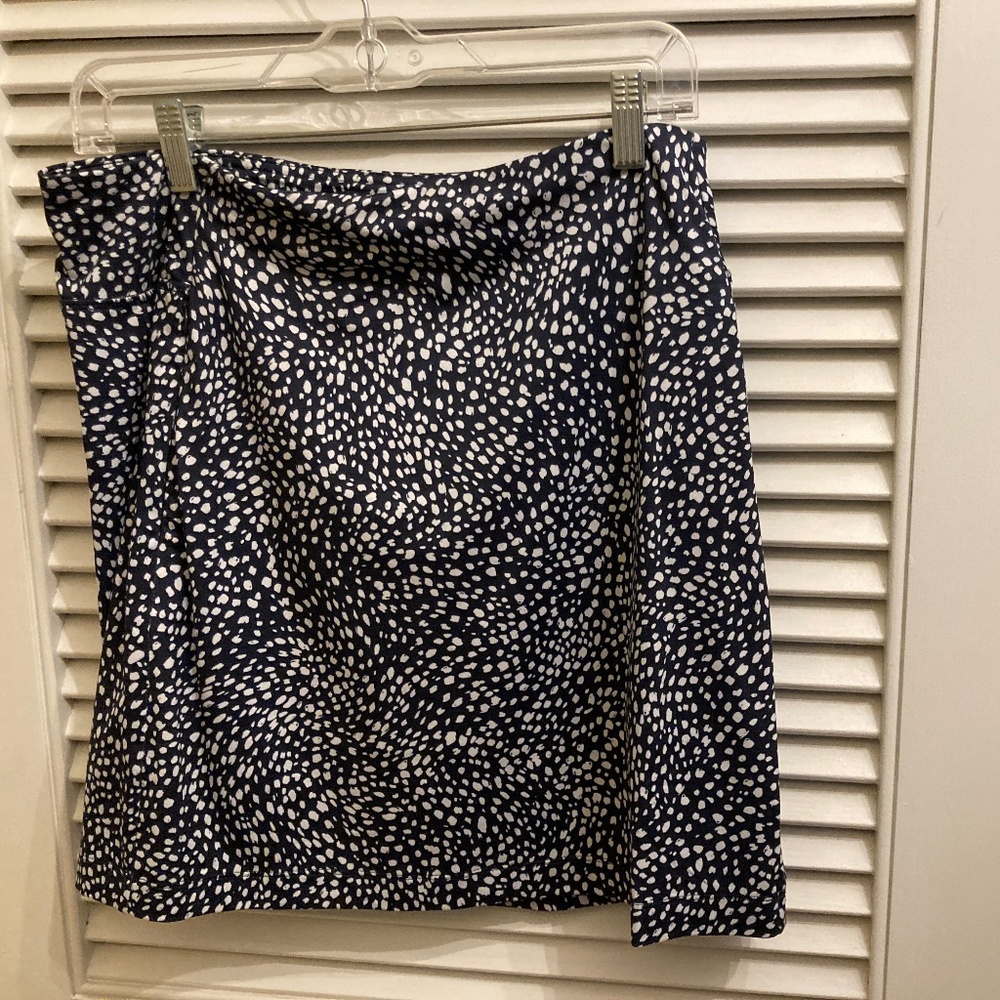 Skort, Navy and white